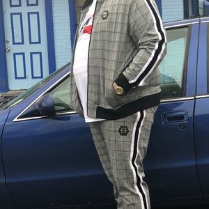 Meet your Posher, Tony